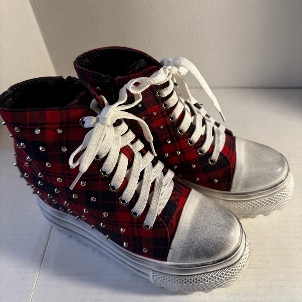 Anthony Wang Stylish Red Plaid High-Top Sneakers Silver Goth Grunge Punk NIB 7.5